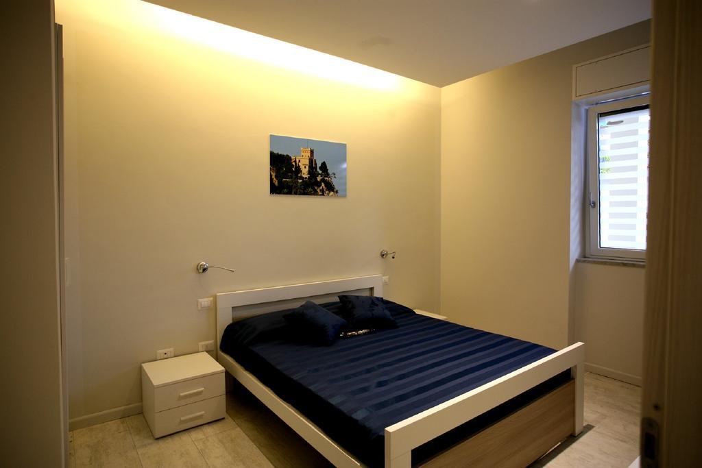 Nina Casa Vacanze ฟีนาเลลีกูเร ห้อง รูปภาพ