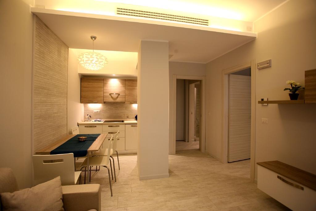 Nina Casa Vacanze ฟีนาเลลีกูเร ห้อง รูปภาพ